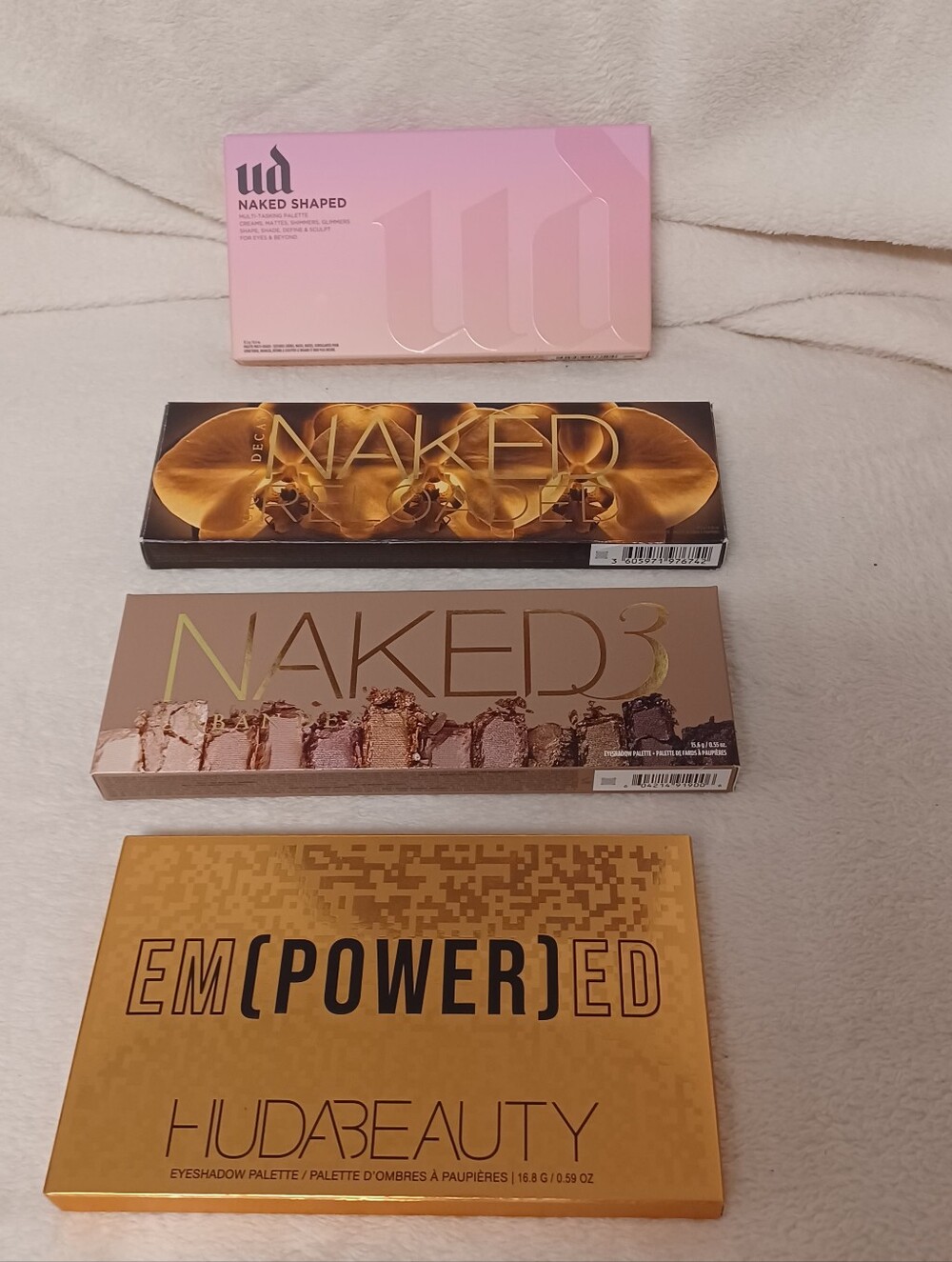 Urban Decay And Huda Eyeshadow High End Makeup Bundle